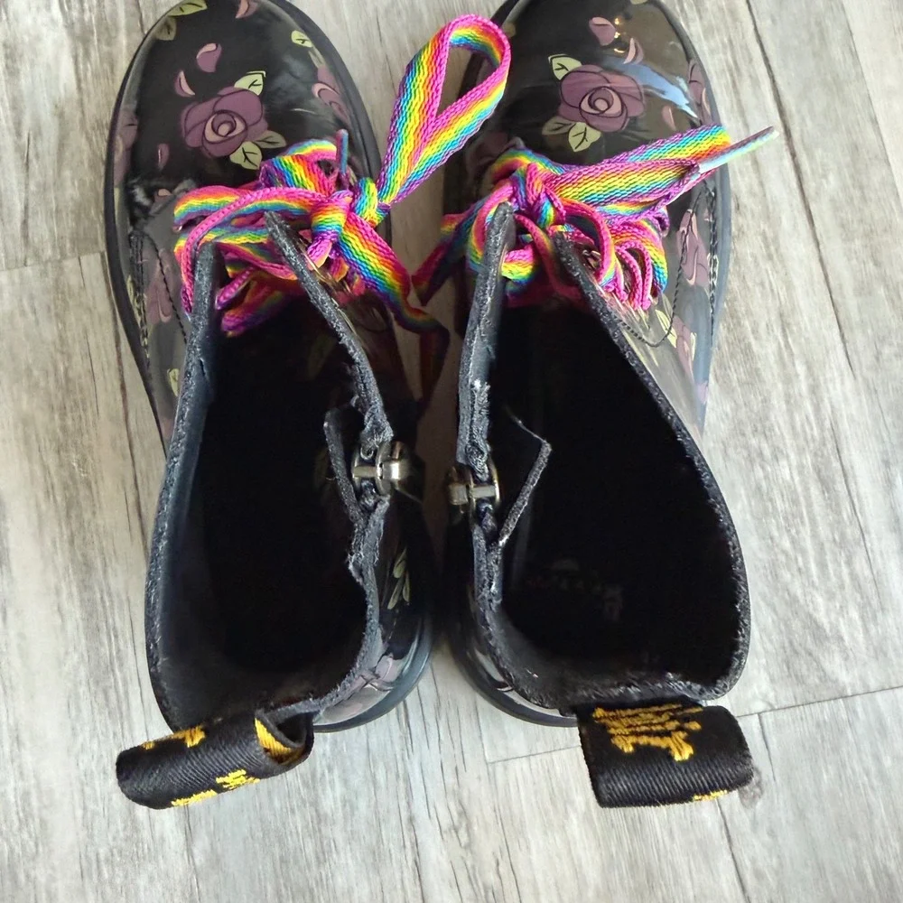 Dr. Martens leather pre