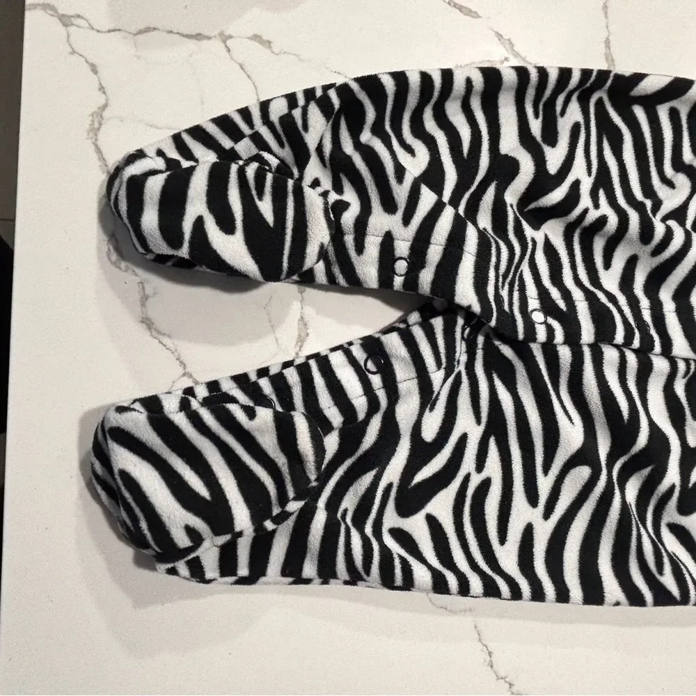 Carter's | Infant Baby Girls Footed Fleece Zebra Print Sleeper Pajamas Footie 6M