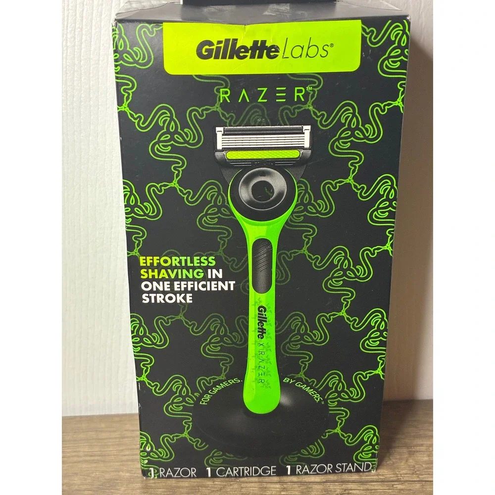GilletteLabs x Razer Limited Edition Razor Set with Magnetic Stand Neon Green