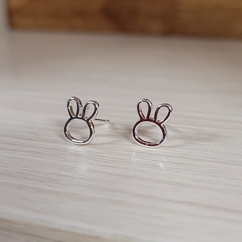 🔥LAST PAIR🔥 Hollow Bunny Stud Earrings