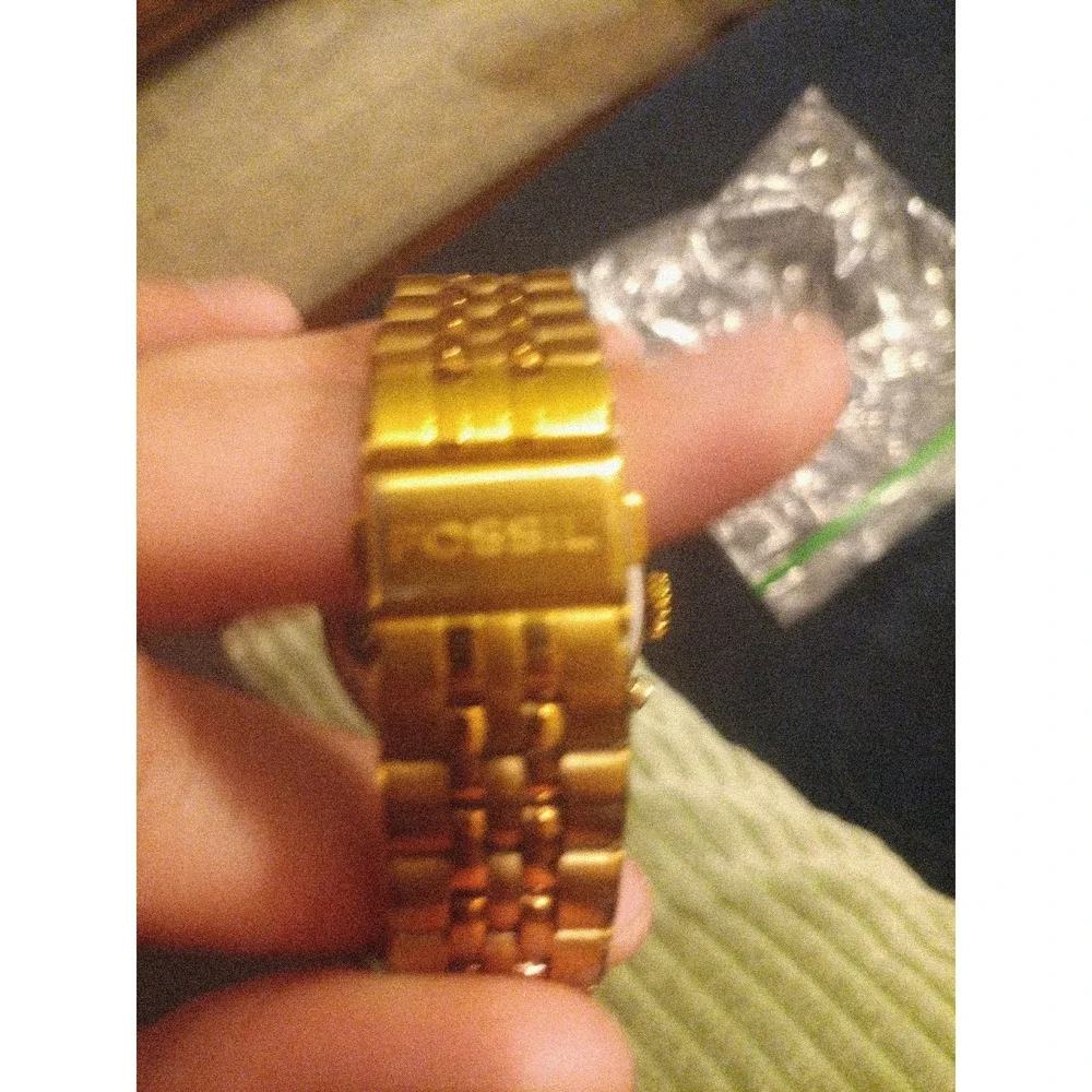 Fossil off them