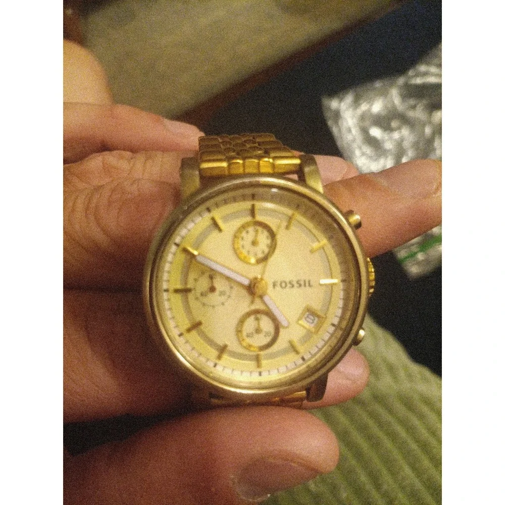 Fossil need about off