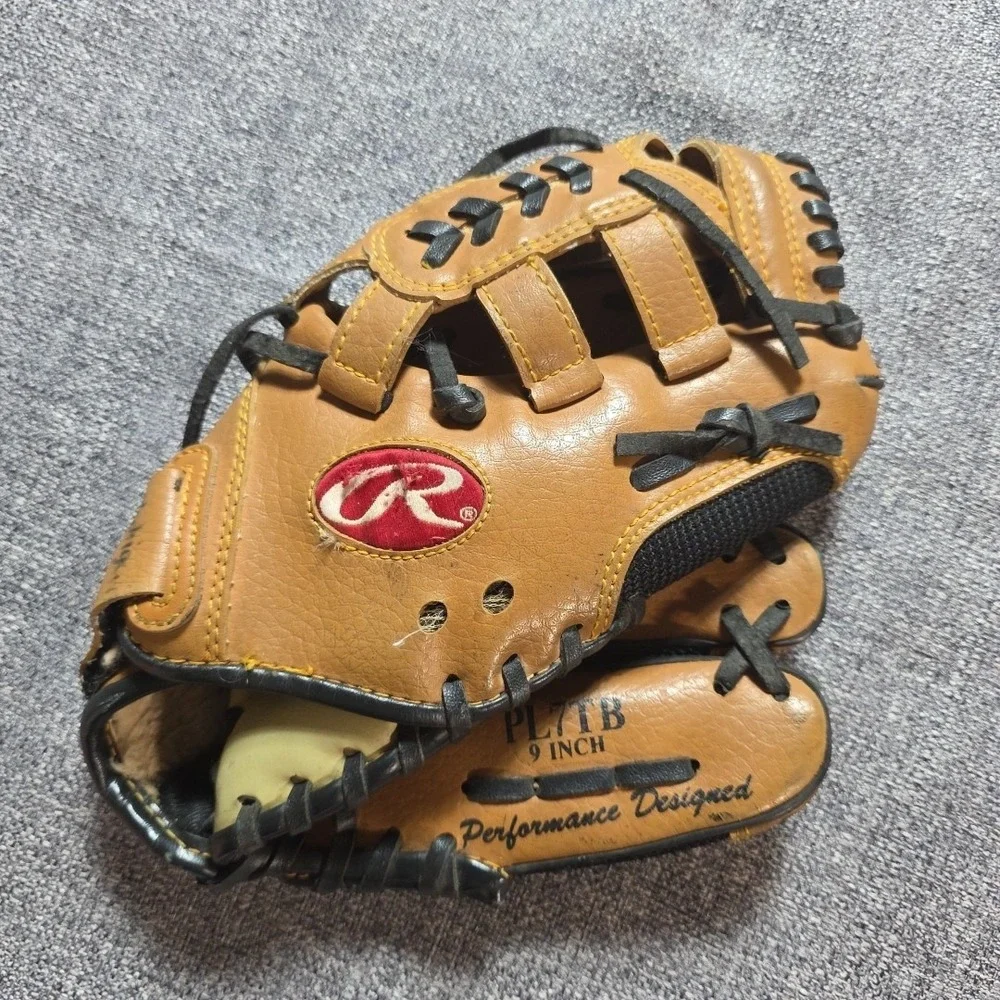 Rawlings 9 Inch Baseball Glove PL7TB Alex Rodriguez Model Right Hand Throw