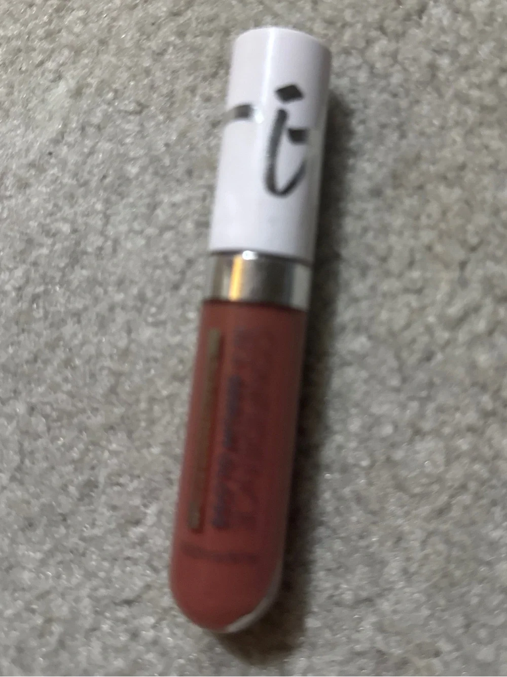 it cosmetics Liquid Lipstick in Warm Rust
