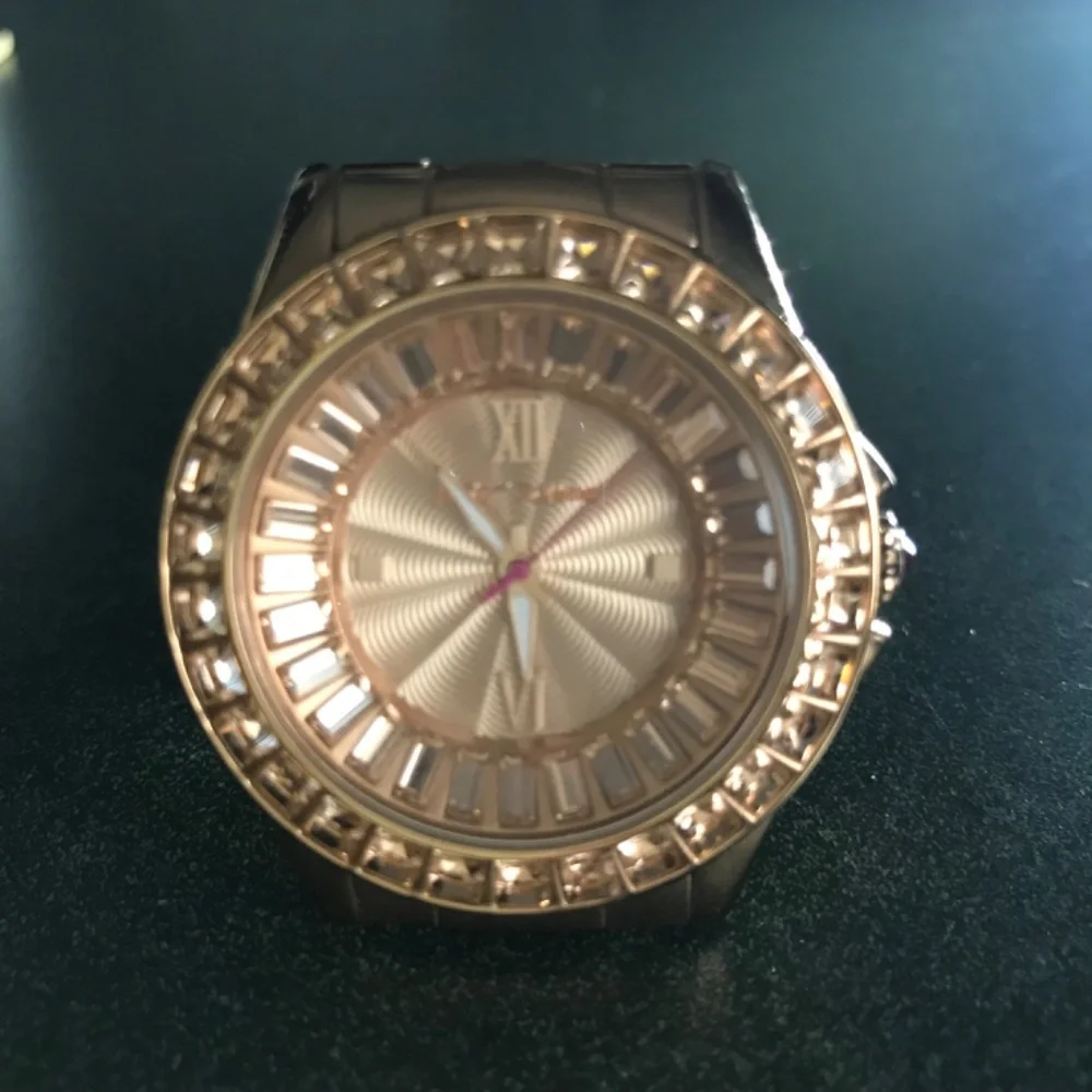 Betsey Johnson betsey johnson