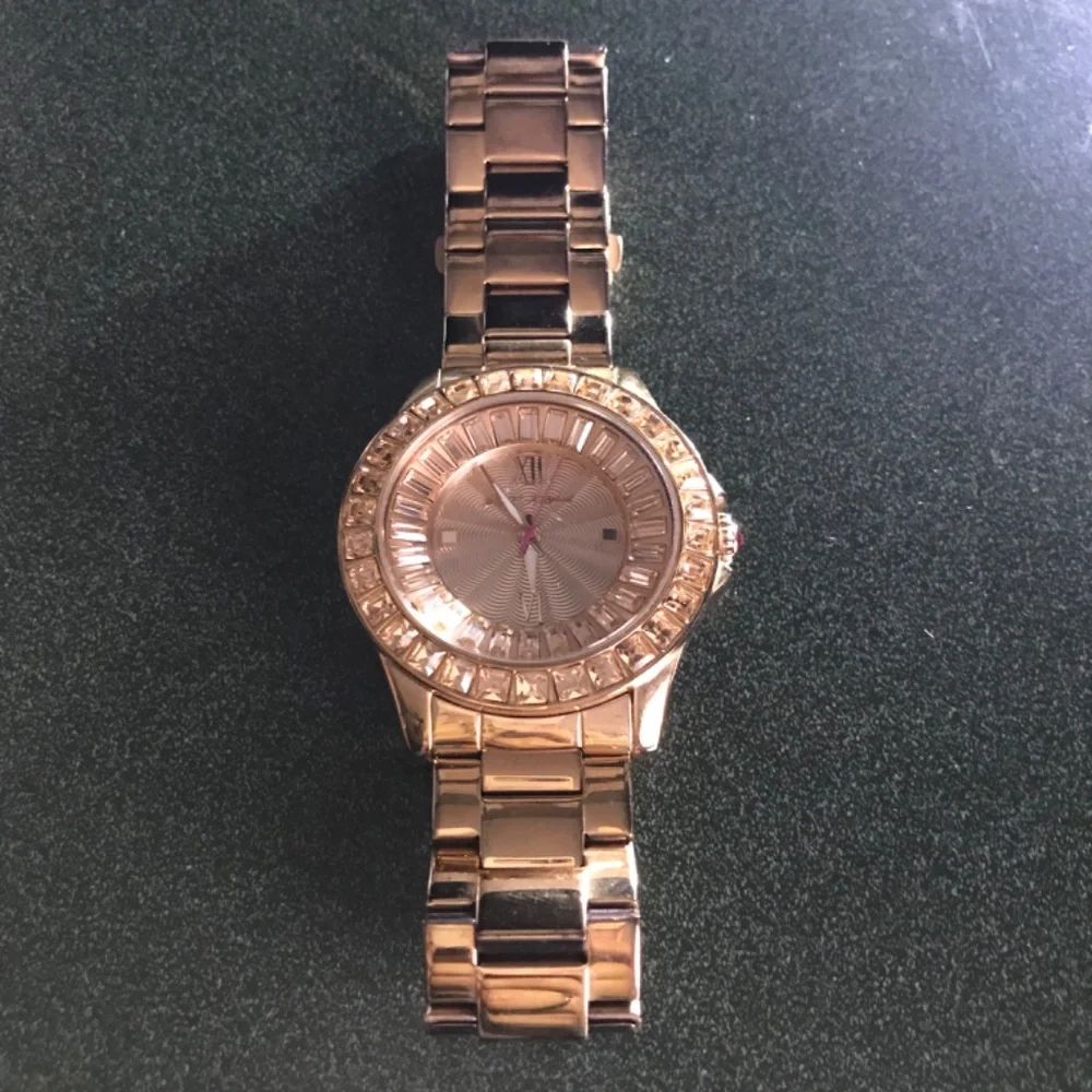 Betsey Johnson betsey johnson