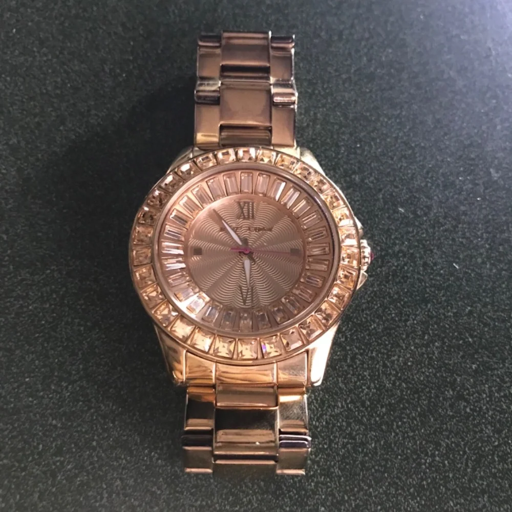 Betsey Johnson betsey johnson