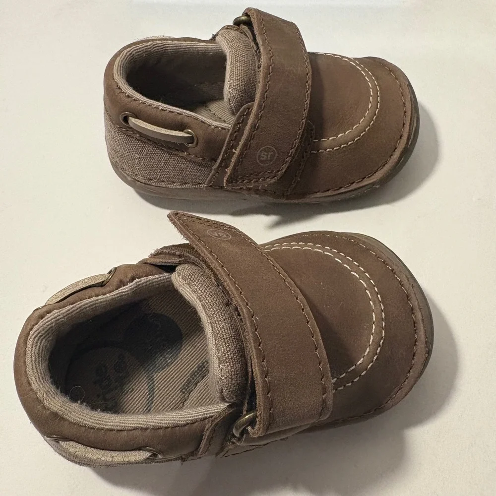 Stride Rite tiny steps