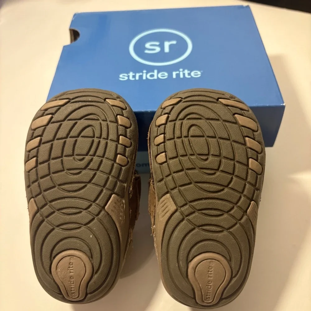 Stride Rite tiny steps