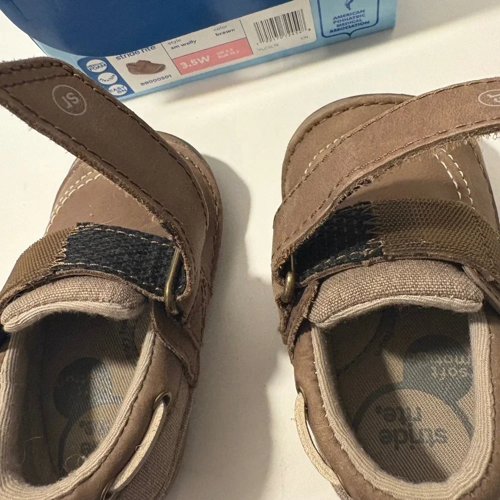 Stride Rite tiny steps