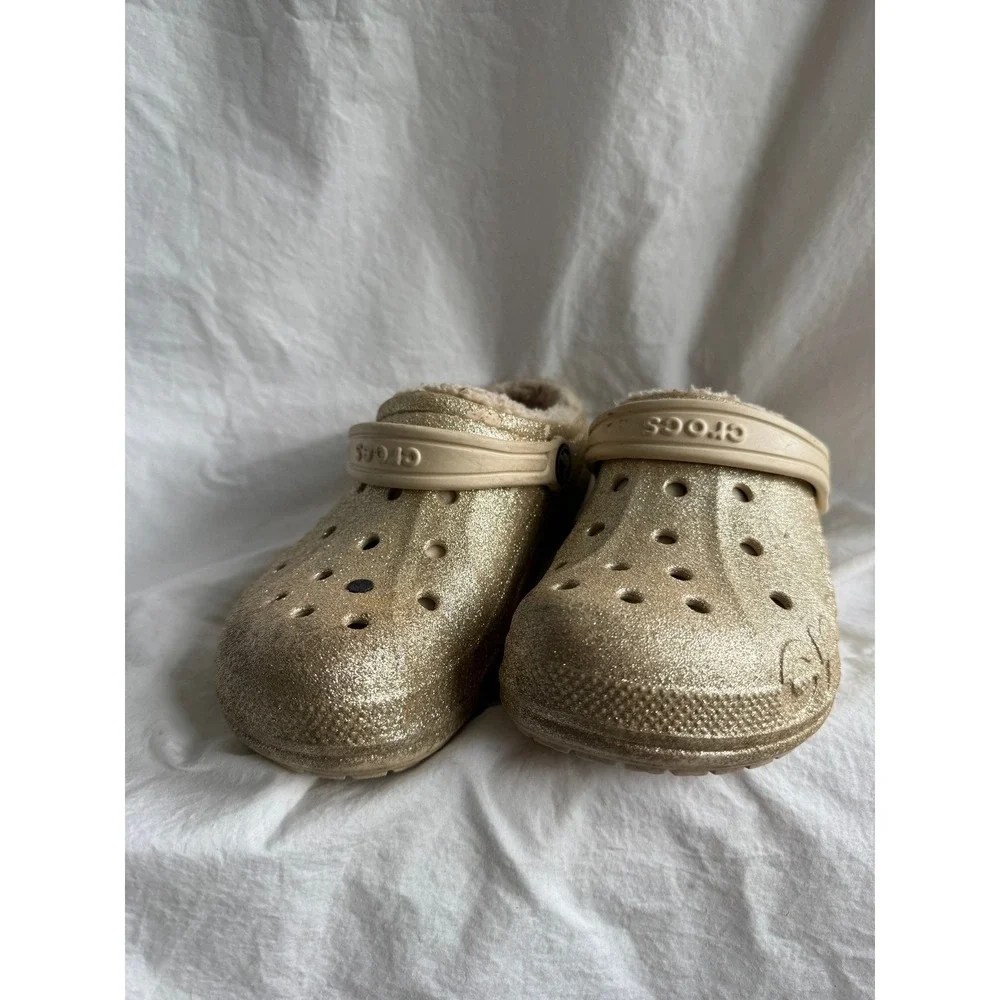 Crocs Classic Lined Gold Glitter Clogs Kids Size J2 Faux Fur Warm Sparkle Shoes‎