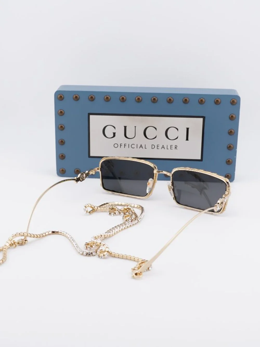 Gucci model gg1568s