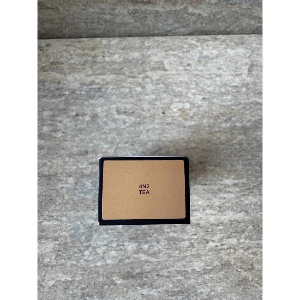 laura mercier brand new