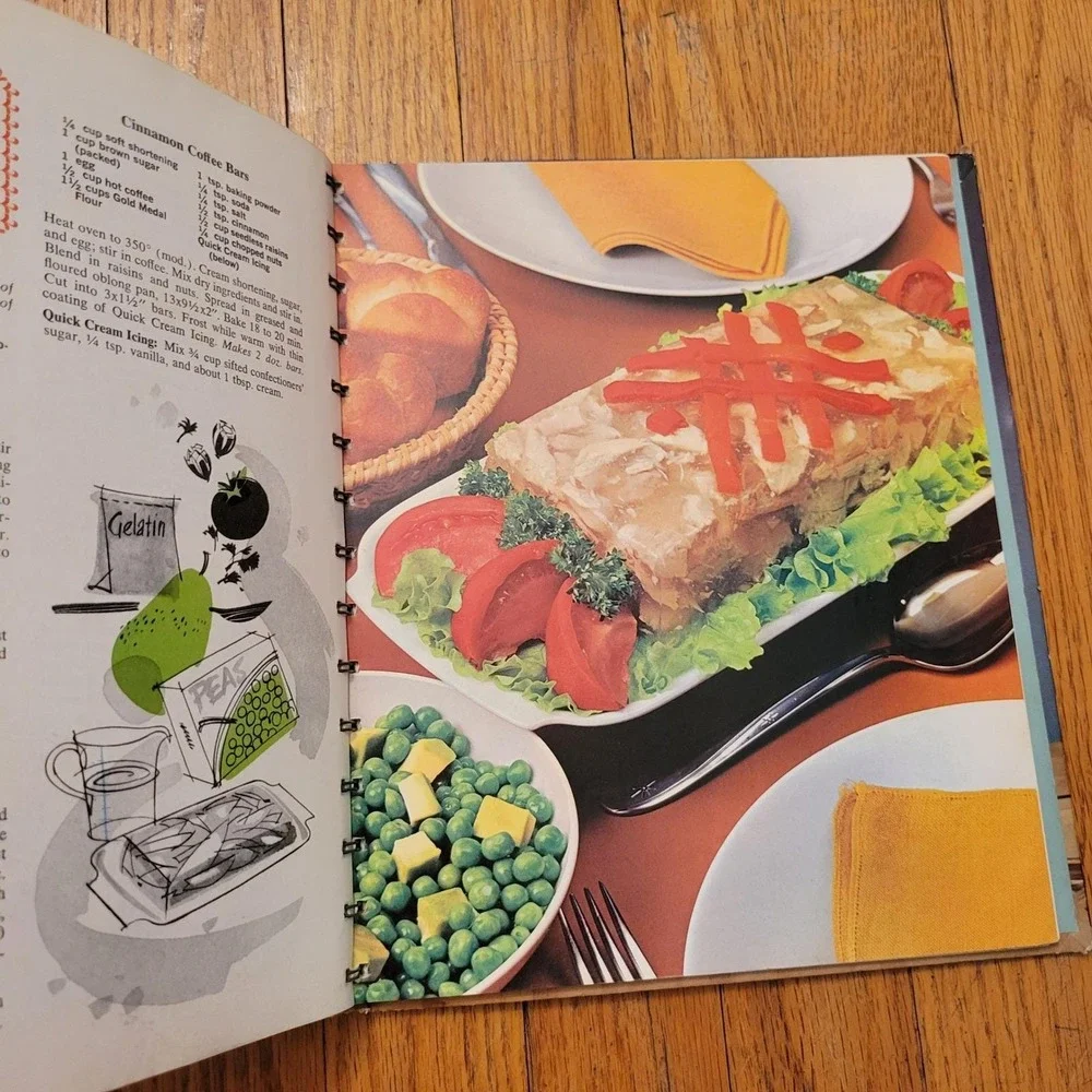 Betty Crocker New Dinner for Two‎ Cook Book 1st Ed Vintage Recipes 1964 Gift