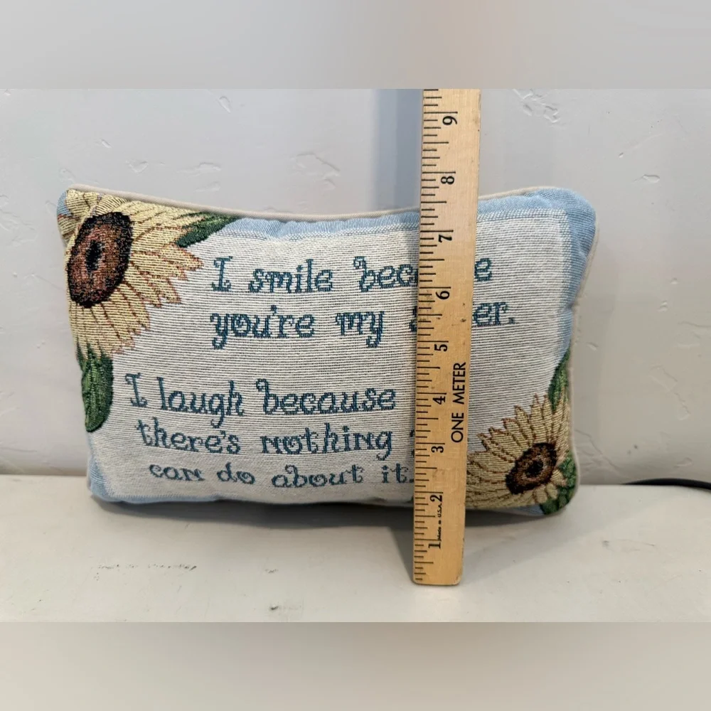 I Smile Because You're My Sister Pillow Gift Tapestry Sunflower Words Accent‎