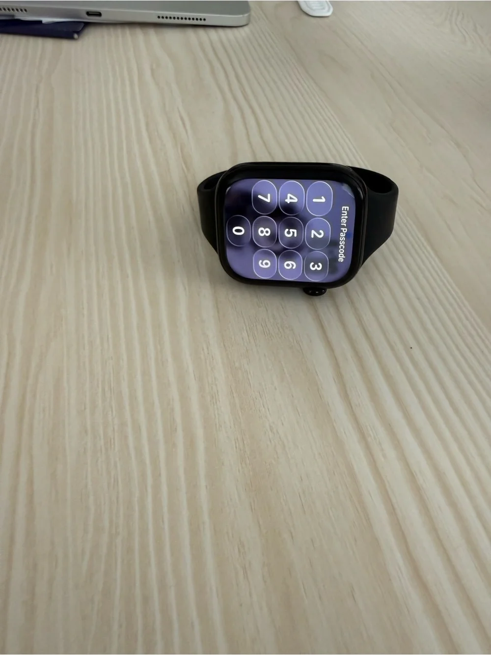 Apple sleek black