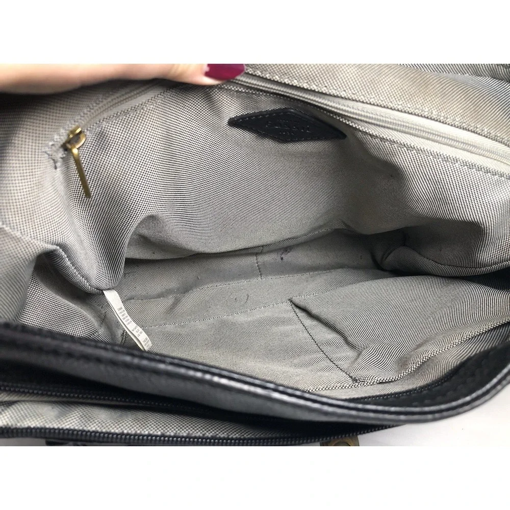 Fossil amelia black