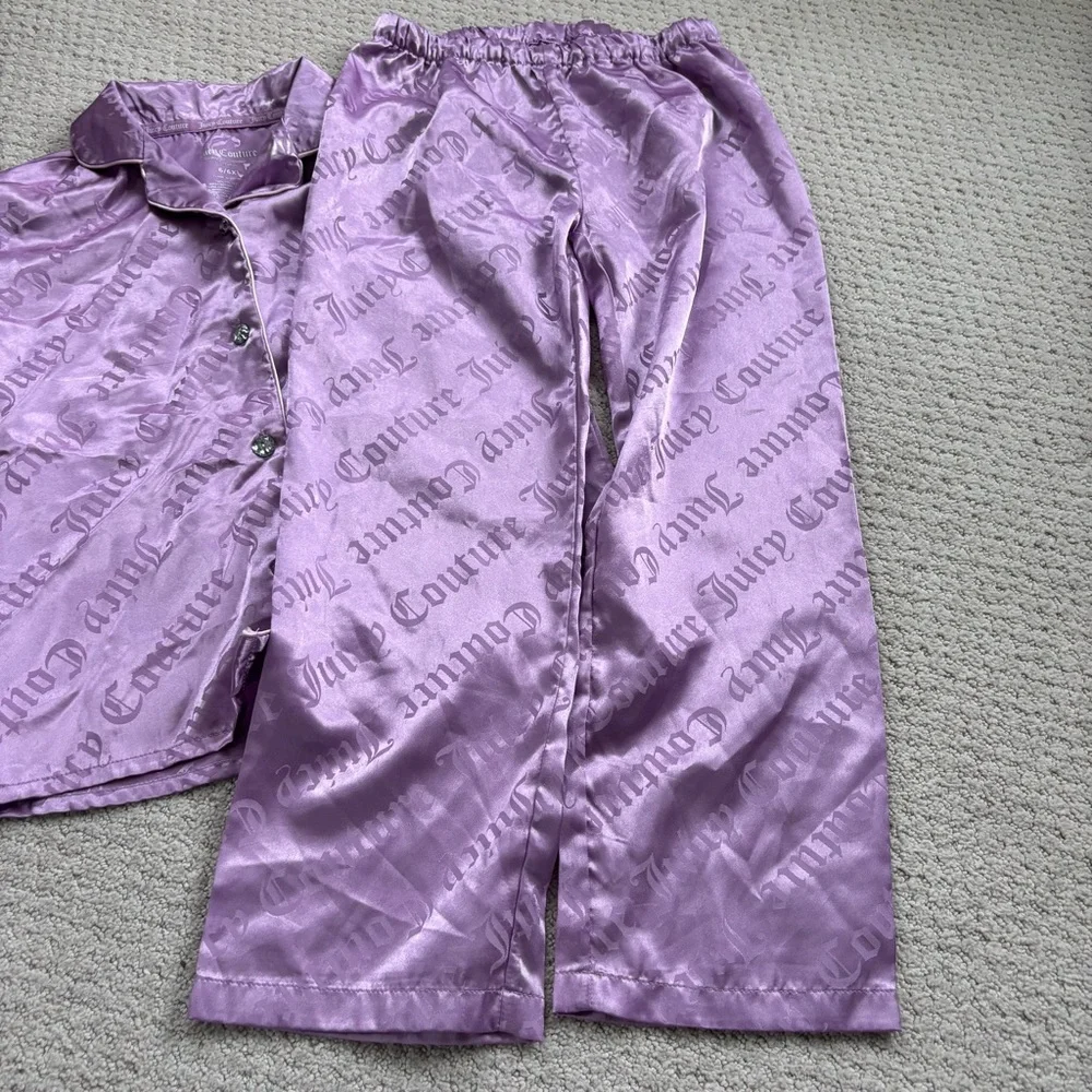 Juicy Couture chic comfortable