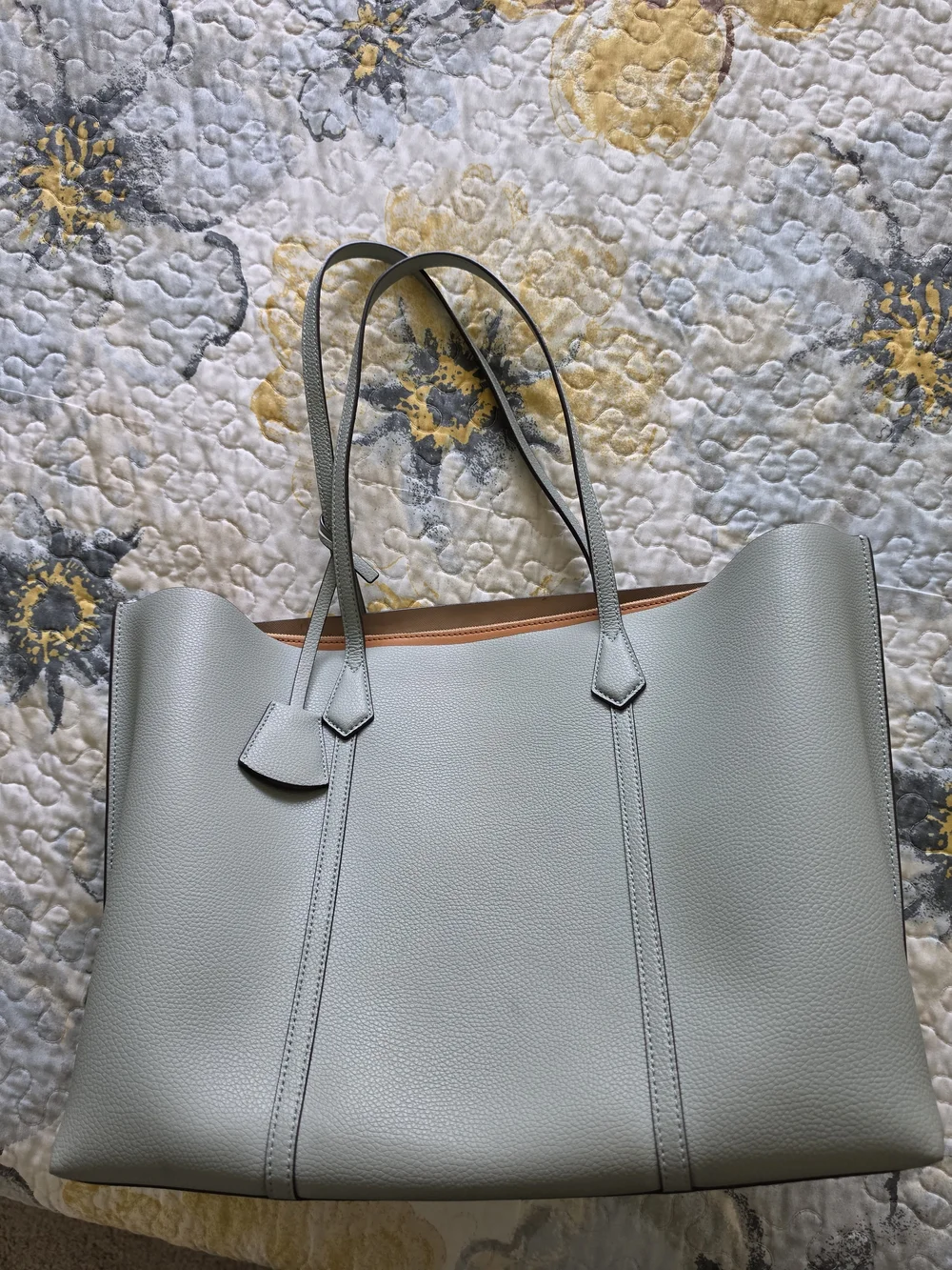 Tory Burch tory burch