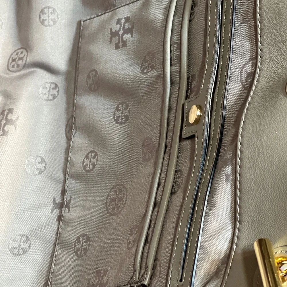 Tory Burch chic gray