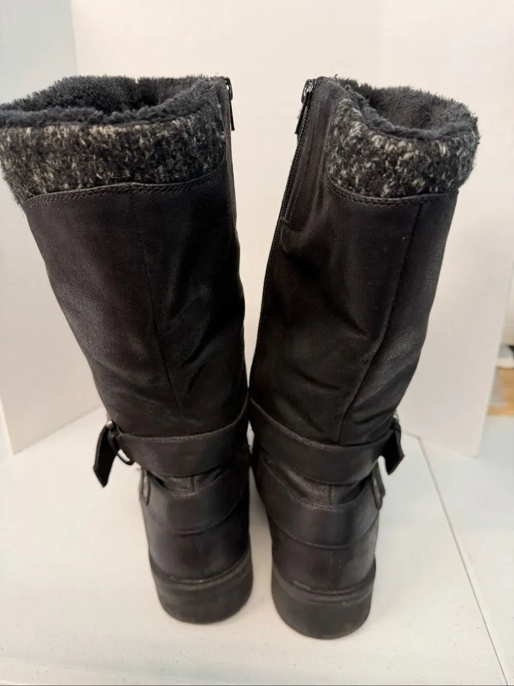BareTraps black winter