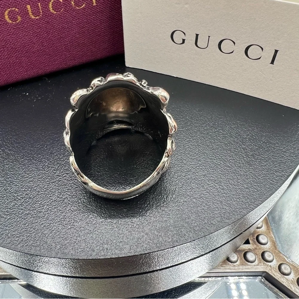Gucci bold ring