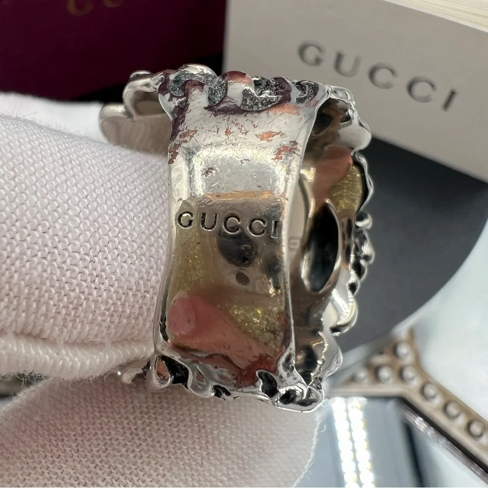 Gucci bold ring