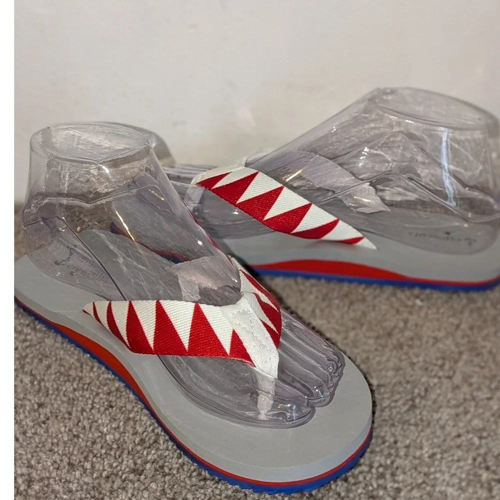 Crewcuts‎ J.Crew Boys Shark Tooth Flip Flop Sandals Grey Red Kids Size 5 NEW