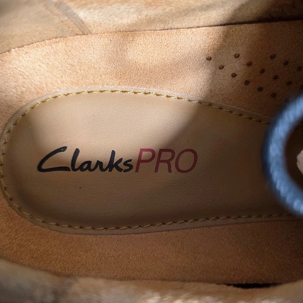 Clarks they width