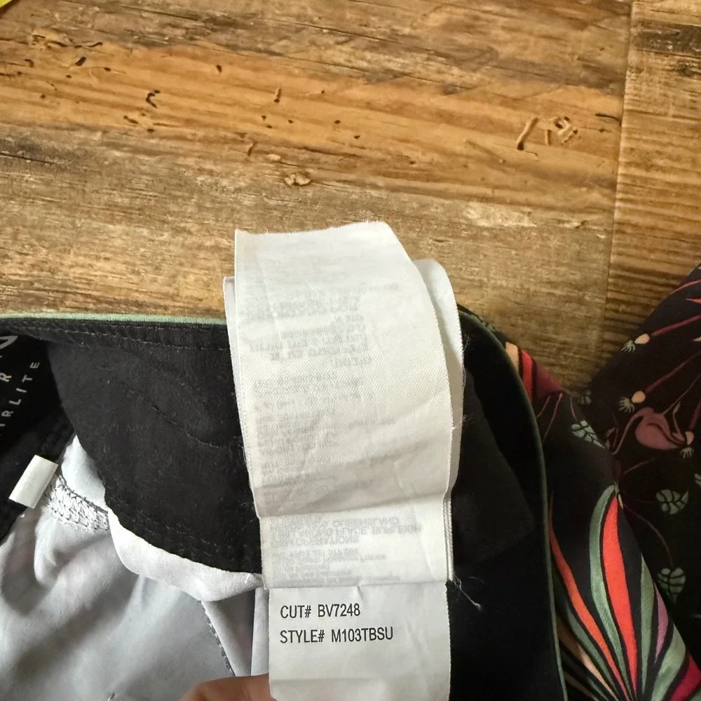 Billabong embrace spirit
