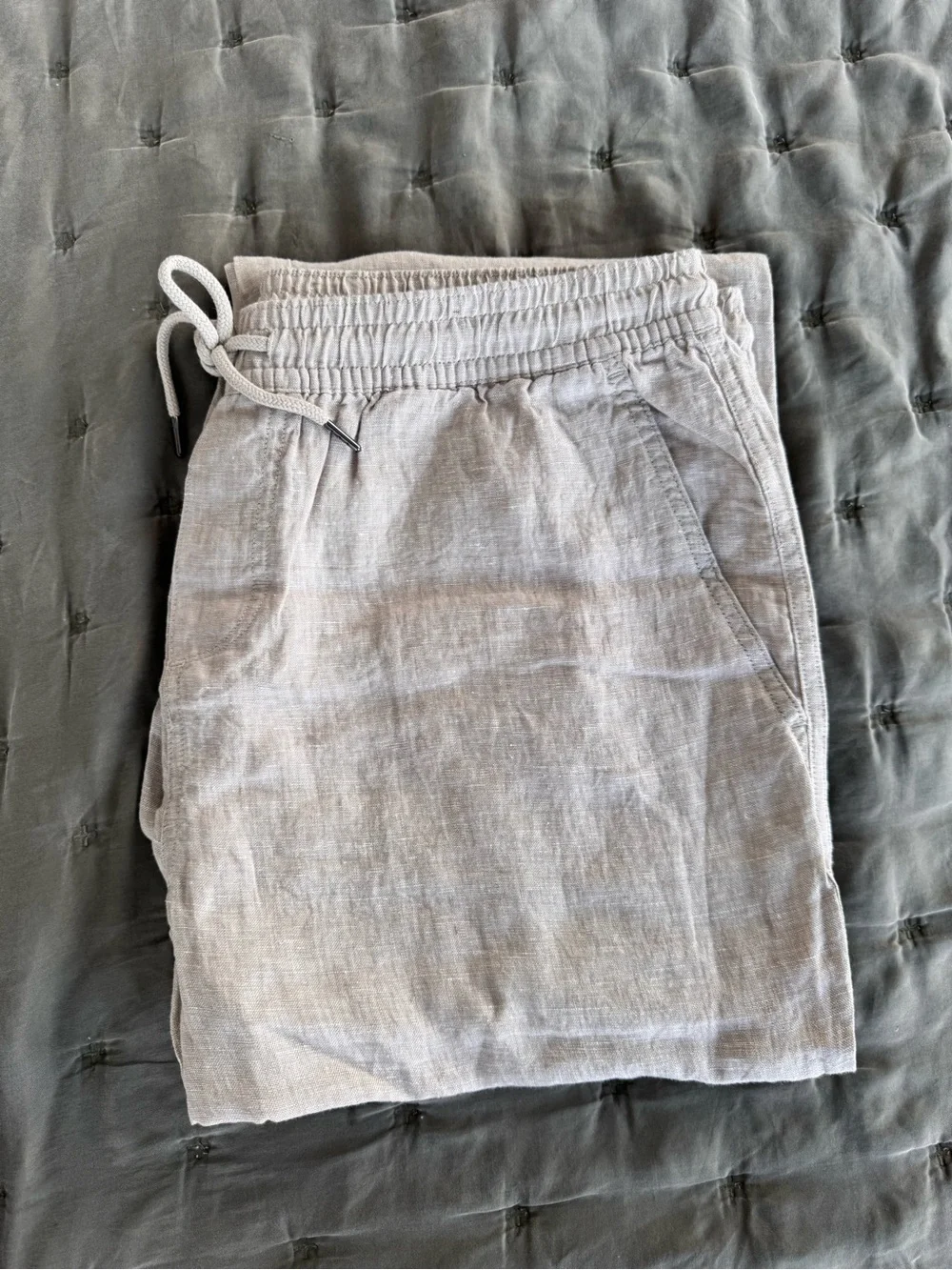 Quince Men's Lightweight Linen-Blend Drawstring Shorts - Light Gray