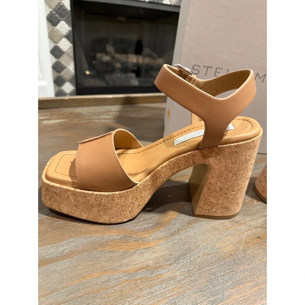 Stella McCartney step into