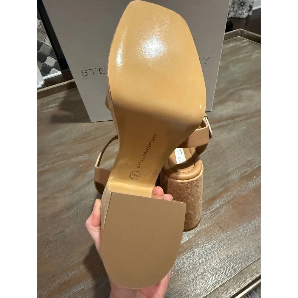 Stella McCartney step into
