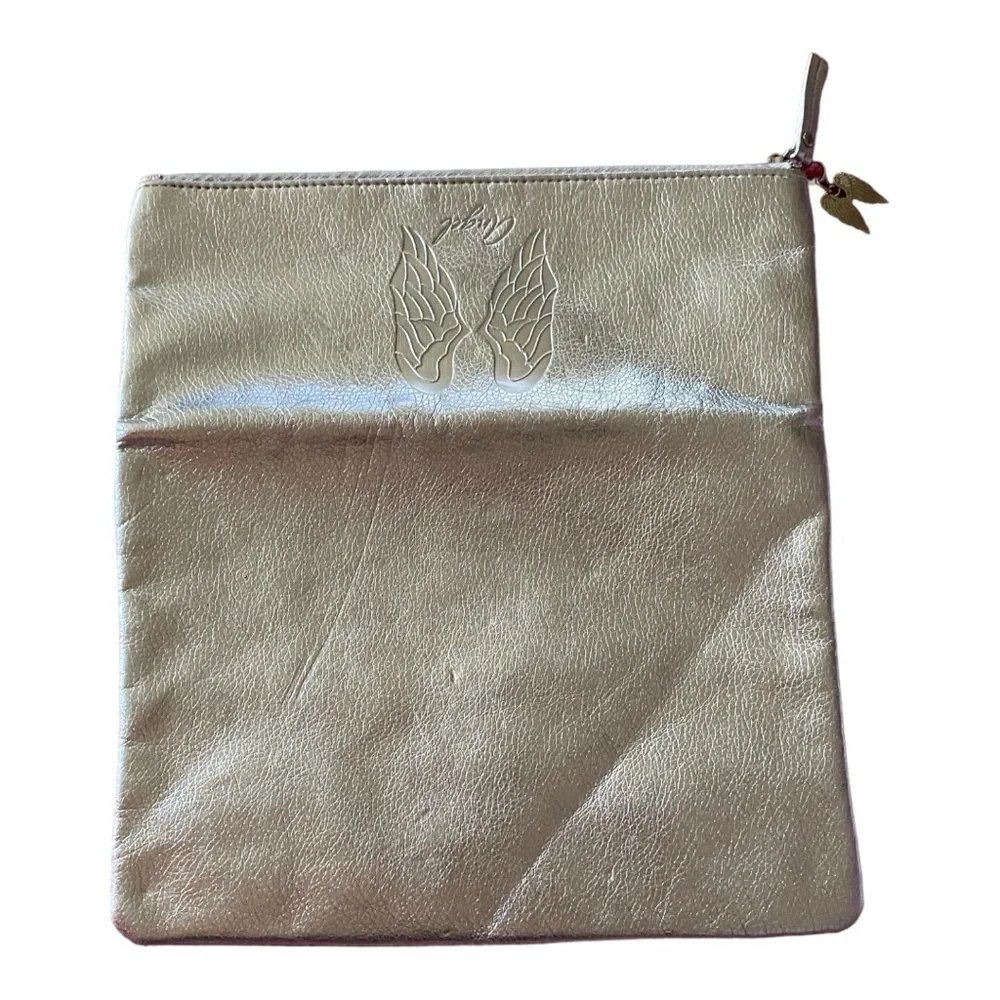 VICTORIAS SECRET ANGEL-SILVER MAKEUP/ACCESSORY BAG