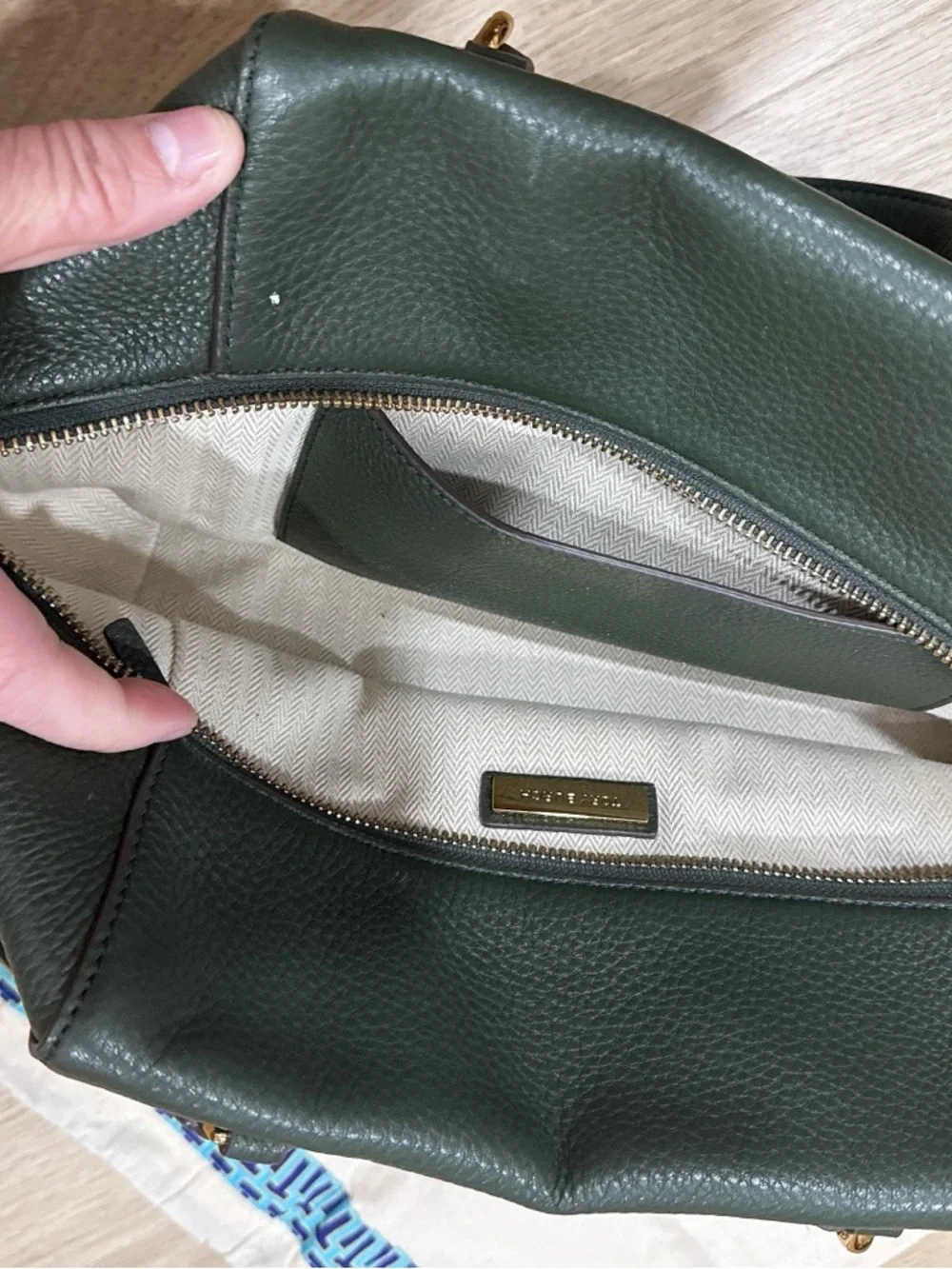 Tory Burch brand 	tory