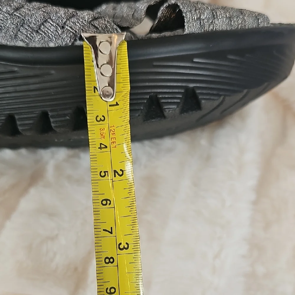 bernie mev. comfortable wedge