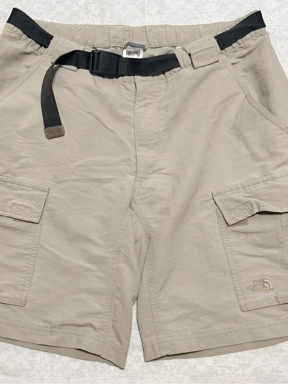 The North Face Men’s Cargo Hiking Shorts Gray Nylon Belted Size Medium
