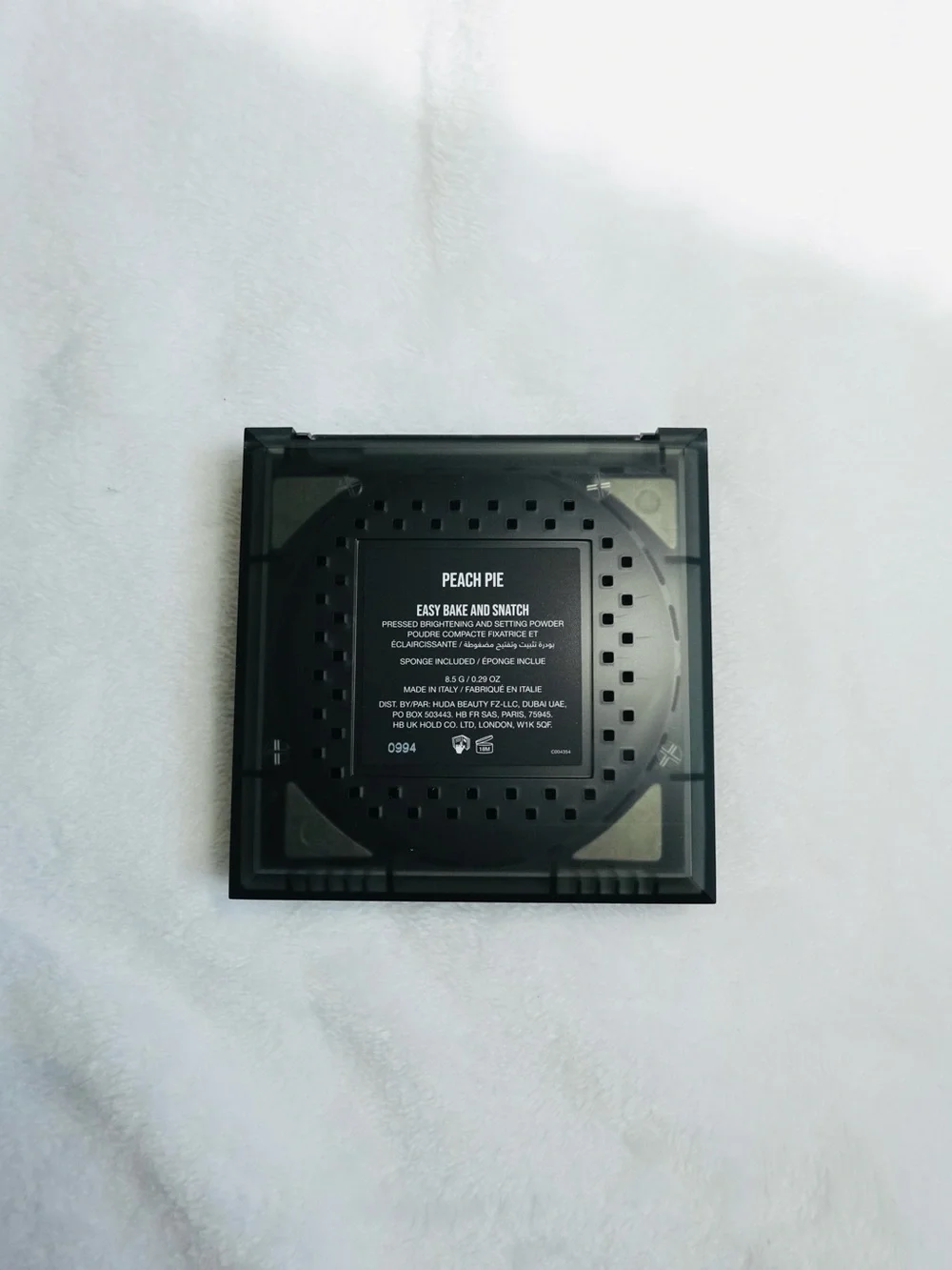 HUDA BEAUTY new box
