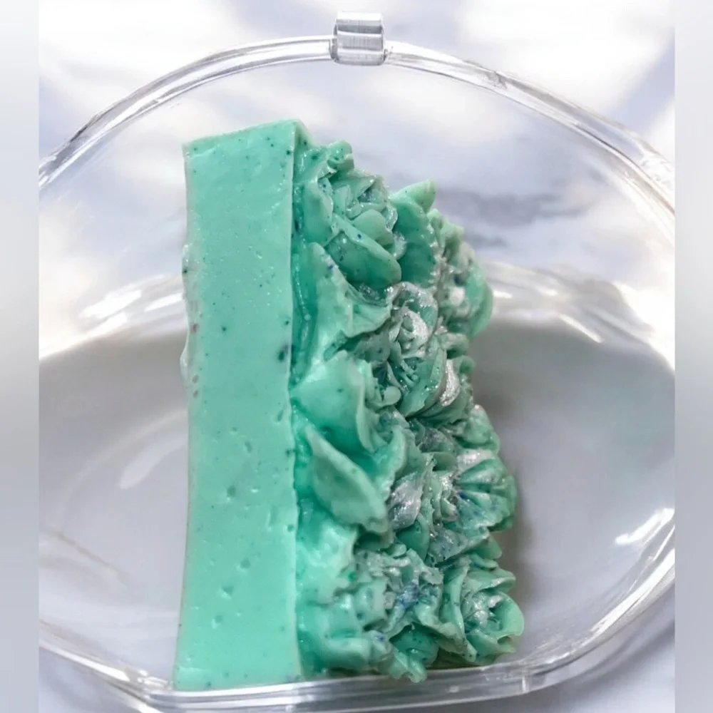 Hand Crafted moisturizing properties