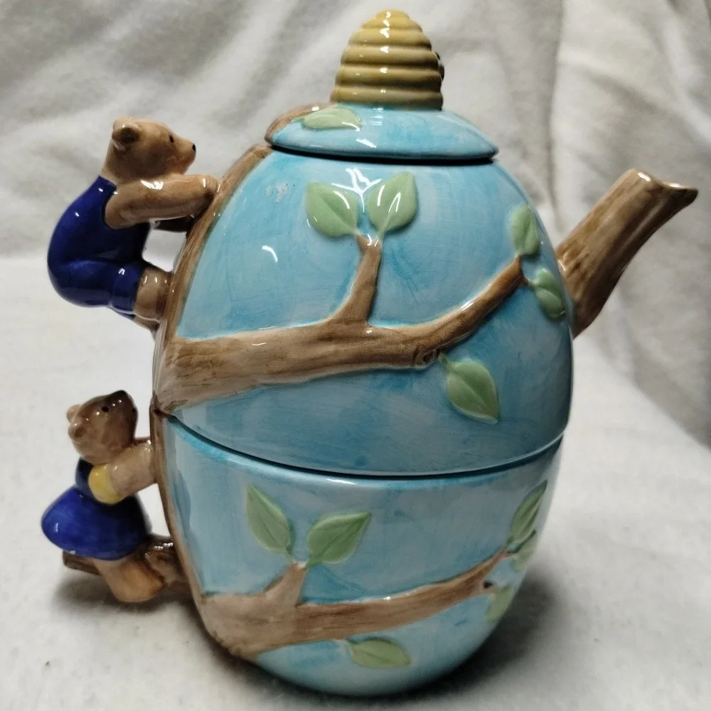 Unbranded whimsical ceramic