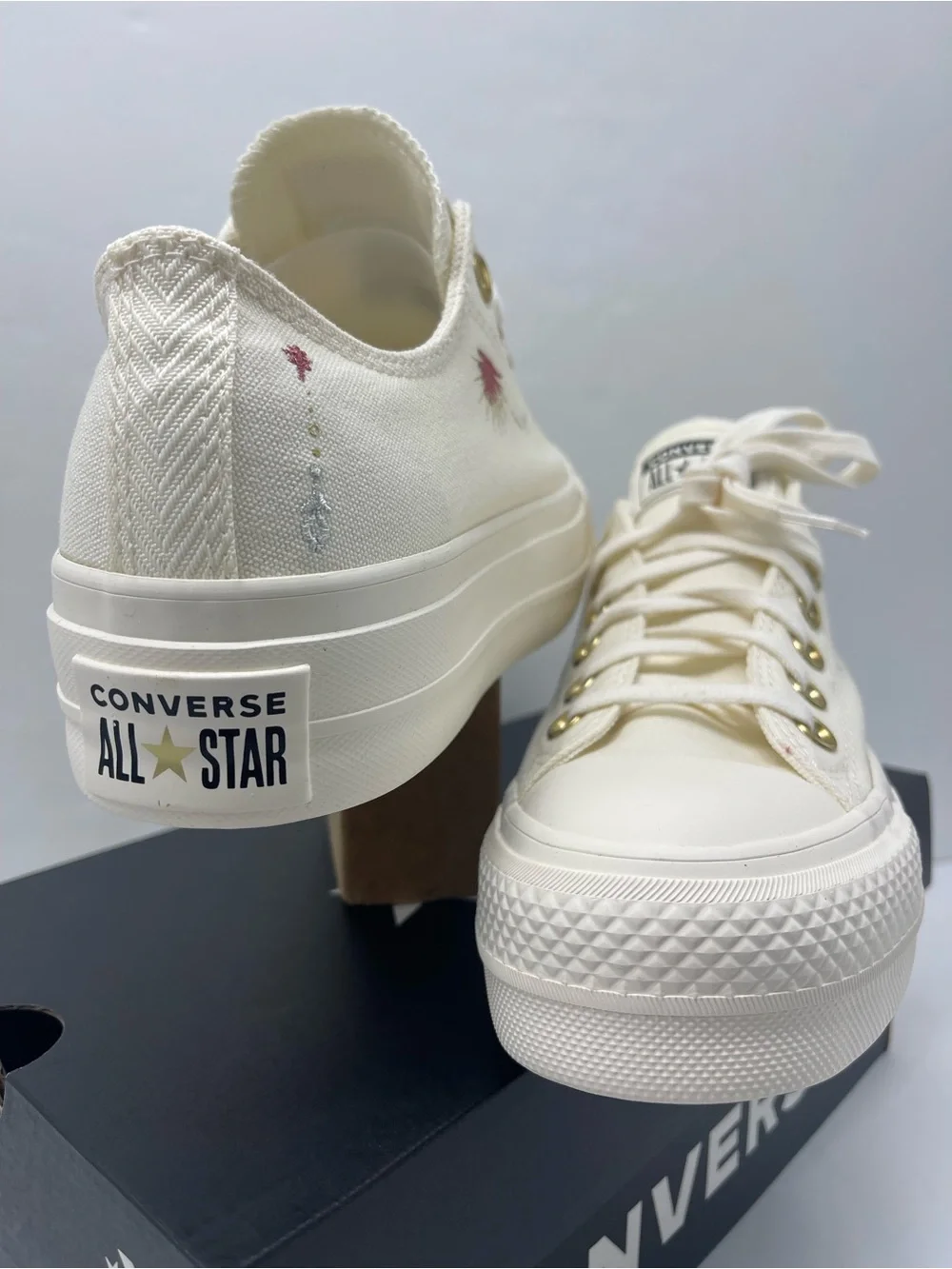 Converse STAC LIFT OX Platform Low Top Sneakers in Cream with Embroidered EGRET