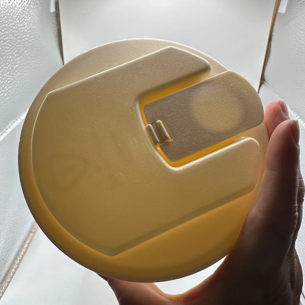 Rubbermaid vintage servin