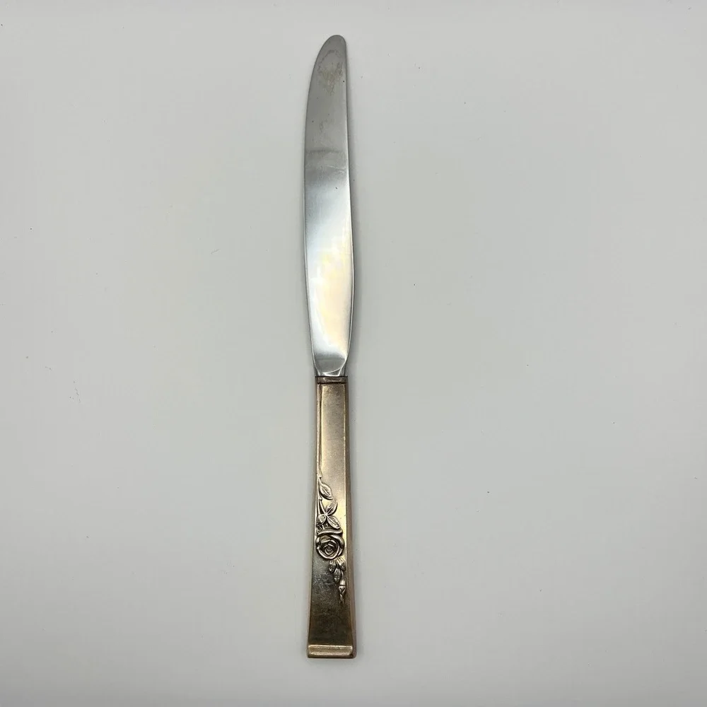 Reed and Barton Classic Rose Dinner Knife Sterling Handle Silver Good Floral