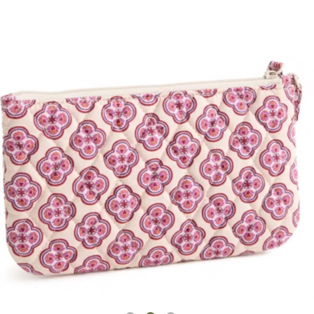Vera Bradley compact wristlet