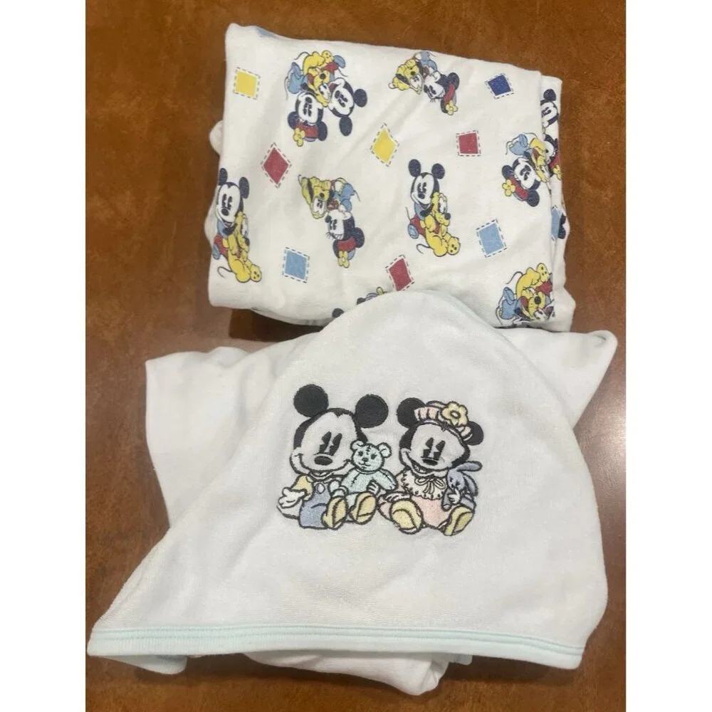 Vintage Baby Mickey &‎ Co Blanket and hooded bath Towel VTG Walt Disney Mouse