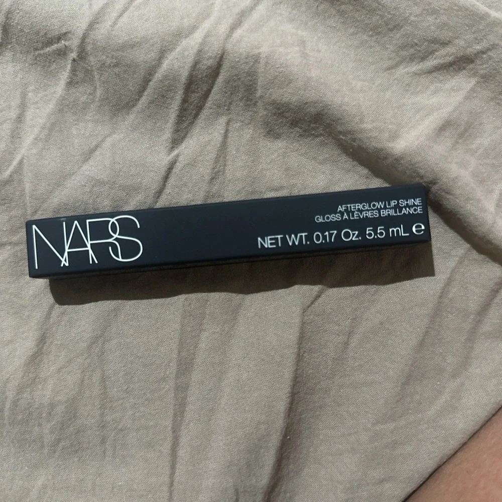NARS Afterglow Lip Shine - Black Packaging