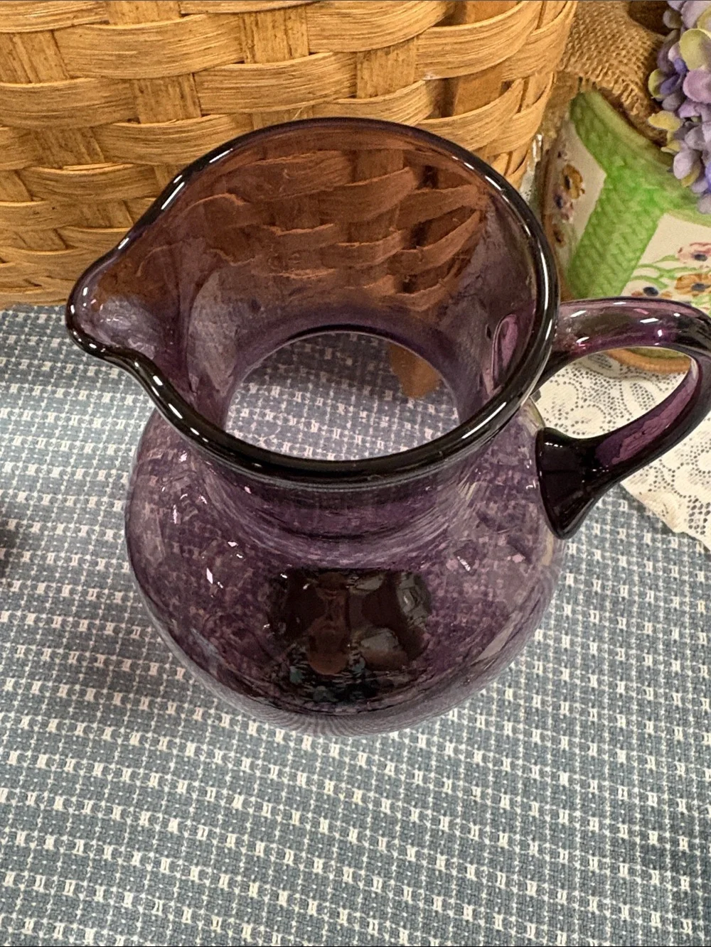 N/A elegant purple