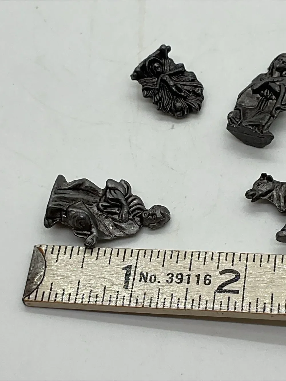 N/A pewter nativity