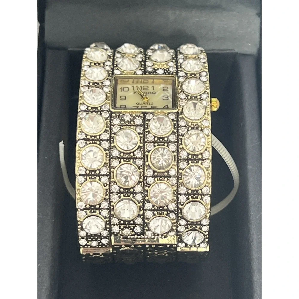 FIGARO Couture presenting dazzling