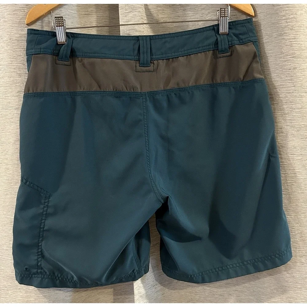 The North Face 34 rise 110